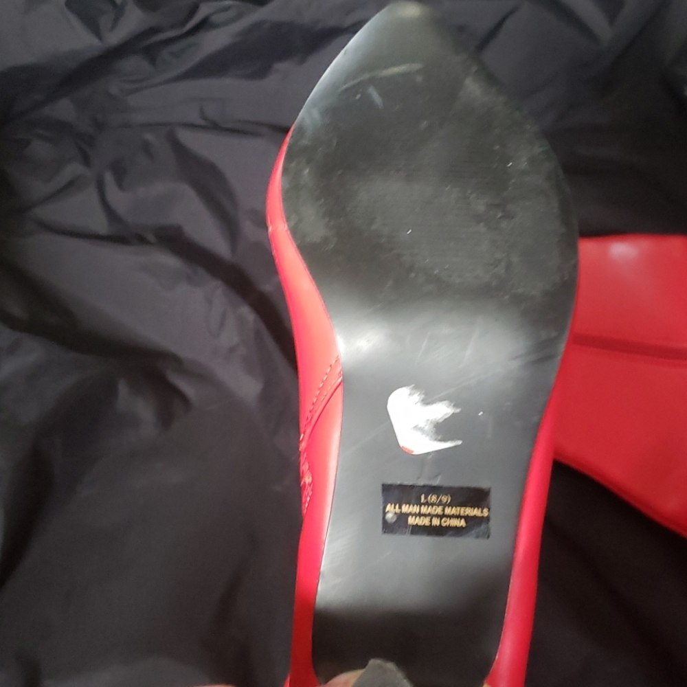 Red booties - Picture 2 of 4